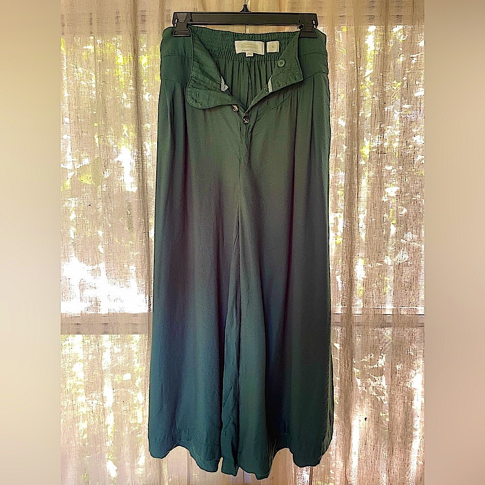 Green Wide-Leg Pants